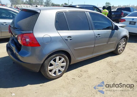 2007 Volkswagen Rabbit 4-Door из США, поврежденный, VIN WVWDS71K77W213751